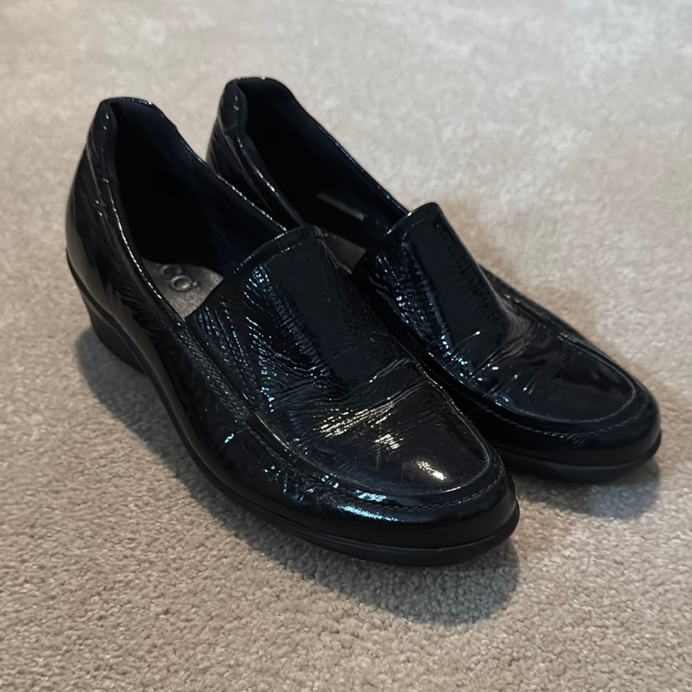 Black Patent Leather Loafers- women’s 38